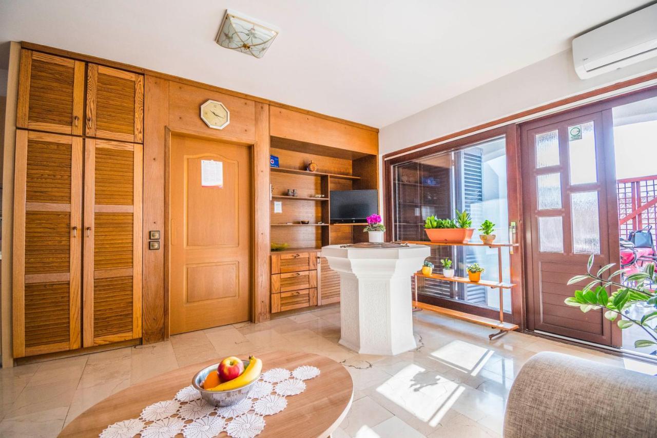 Apartments Grand & Plav In Krk Крк Екстер'єр фото