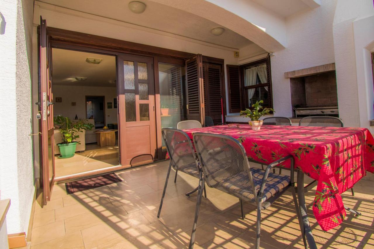 Apartments Grand & Plav In Krk Крк Екстер'єр фото