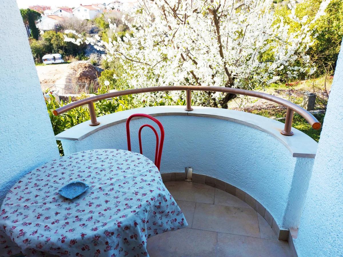 Apartments Grand & Plav In Krk Крк Екстер'єр фото