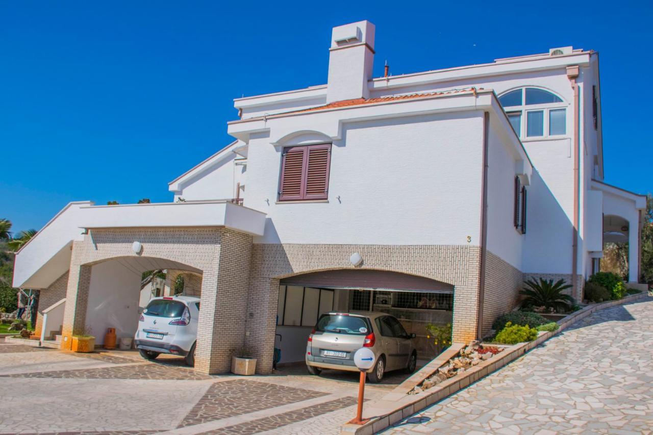 Apartments Grand & Plav In Krk Крк Екстер'єр фото