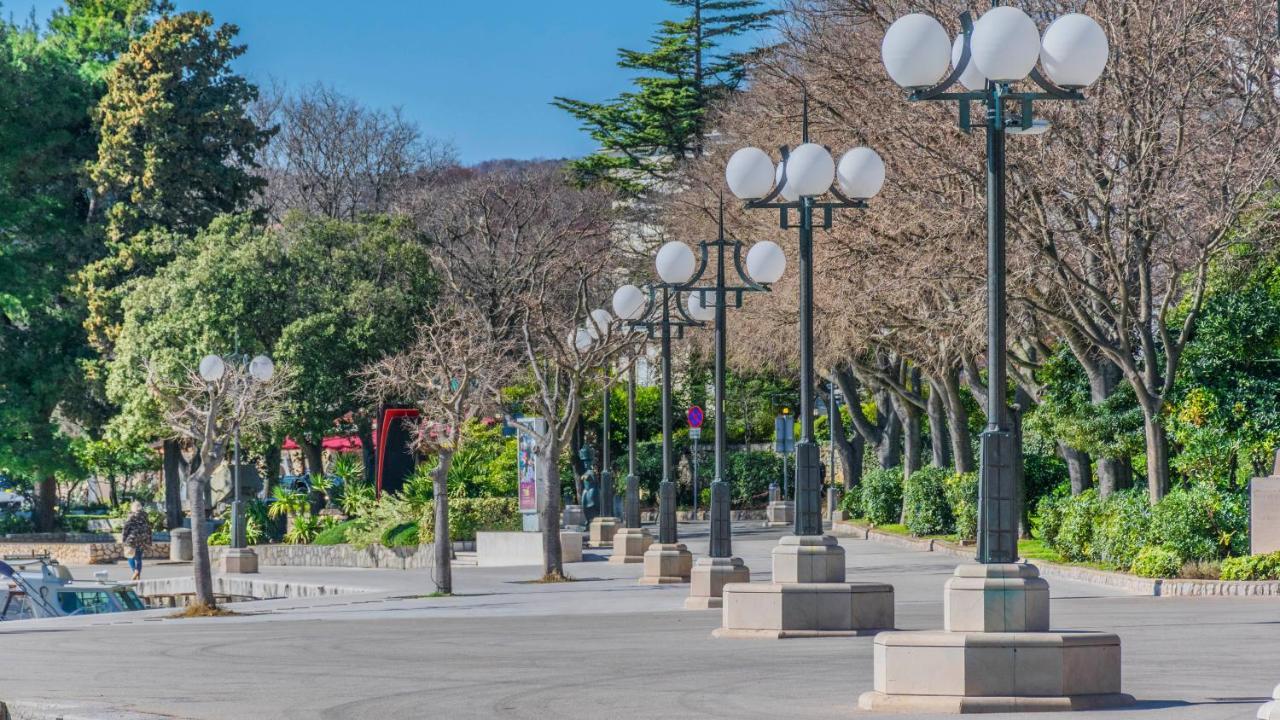 Apartments Grand & Plav In Krk Крк Екстер'єр фото