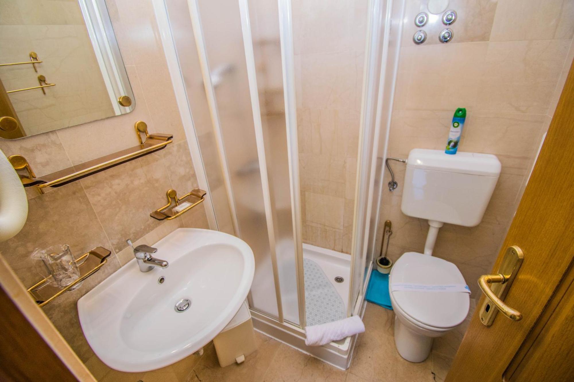 Apartments Grand & Plav In Krk Крк Екстер'єр фото